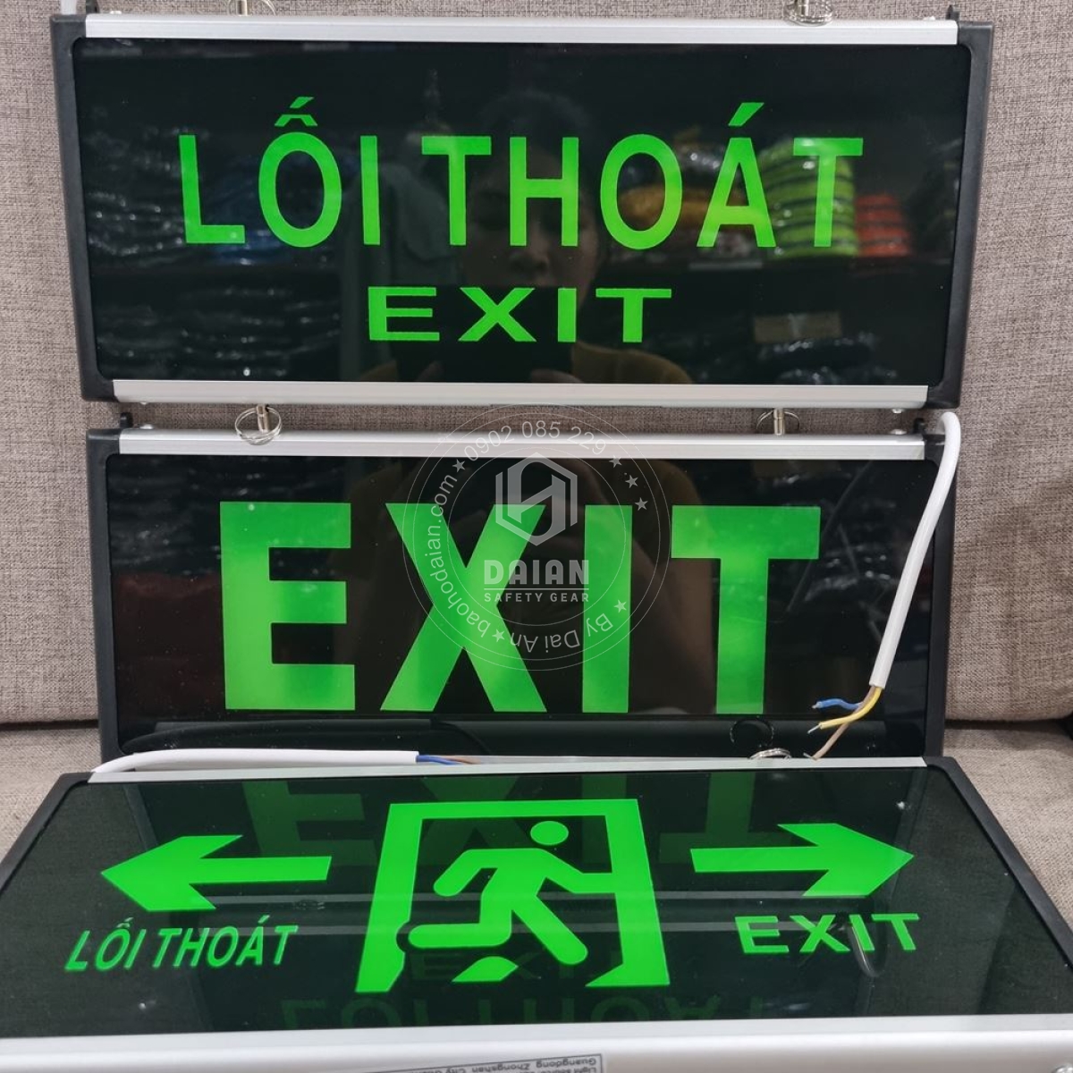 den-exit-thoat-hiem-aed819
